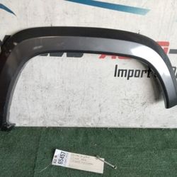 2016 - 2021 TOYOTA TACOMA FRONT RIGHT WHEEL FLARE FENDER ARCH MOLDING OEM AX65457