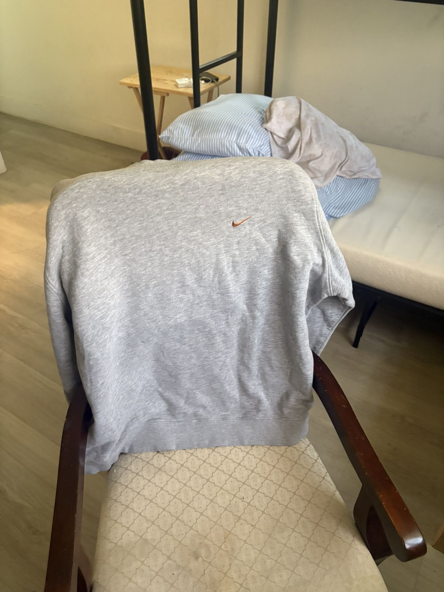 Rare 1990s Vintage Nike Pull Over Sweatshirt