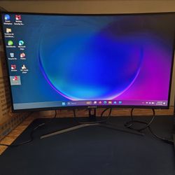  Curved Gaming Monitor