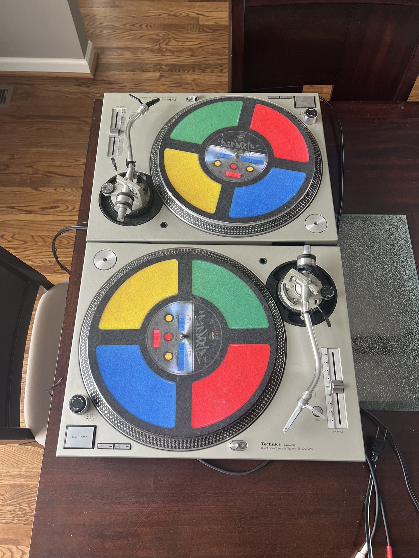 Set of Technics 1200 MK5 Turntables