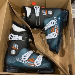 Salomon T3 Ski Boots