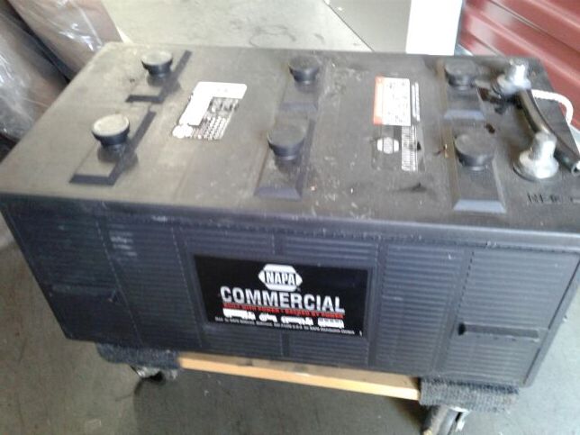NAPA COMMERCIAL Battery BCI 8D