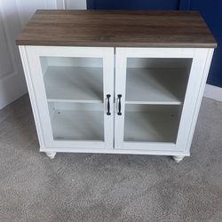 Storage cabinet