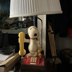 Snoopy Lamp and Phone 