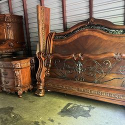 Stunning Huge Michael Amini Style Set 