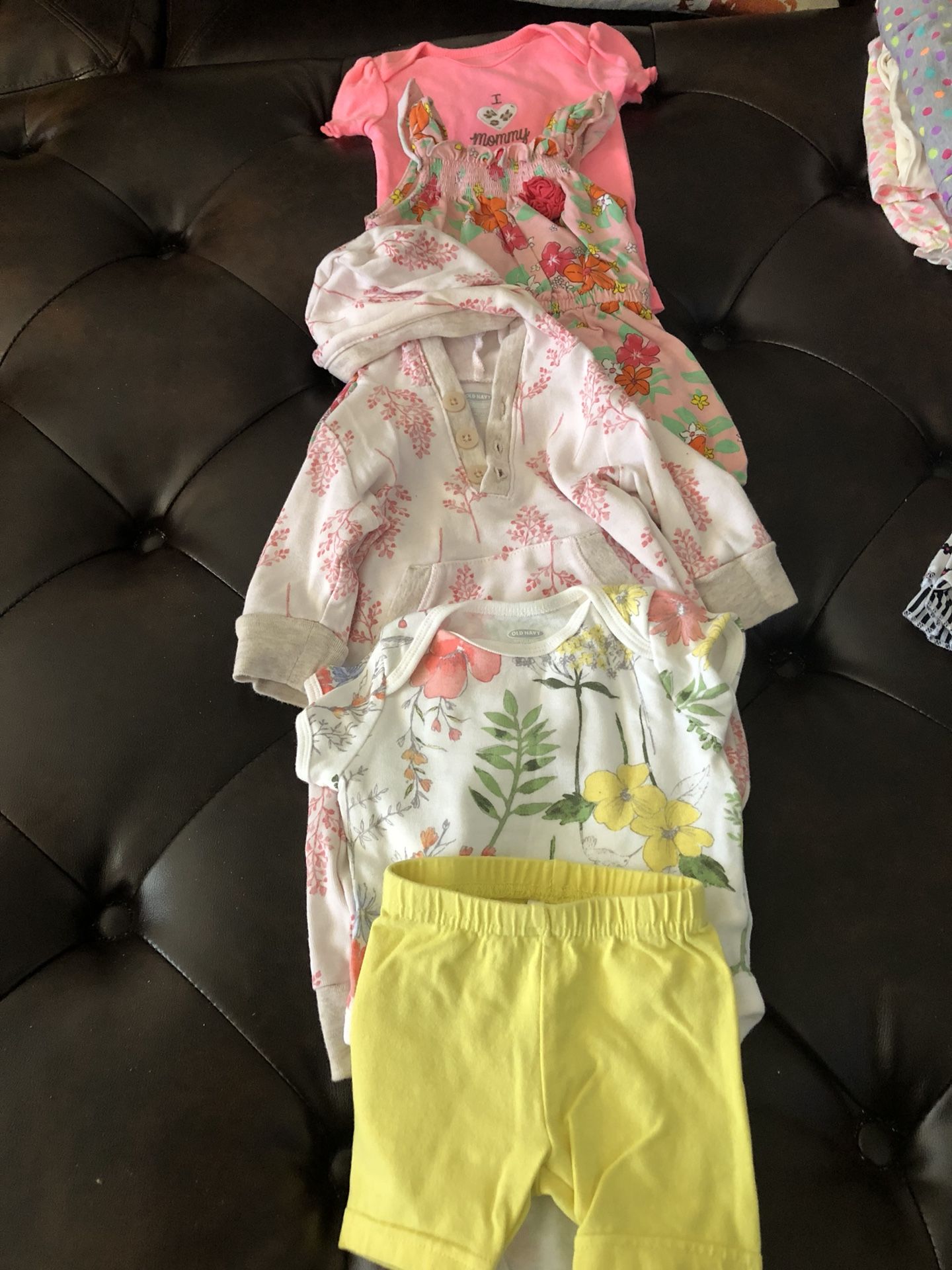 Baby girl clothes 0-3 months