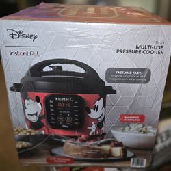 Disney Mickey Mouse 6 Qt Instant Pot