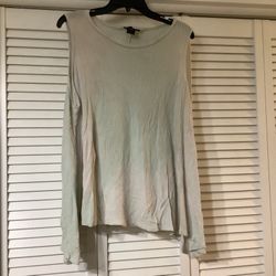 Women’s Top (size M)