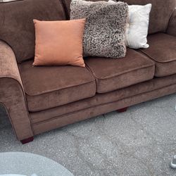 Nice Brown Couch 
