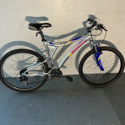 BICYCLE BIANCHY 21 SPEED SIZE 26 BRAND NEW 