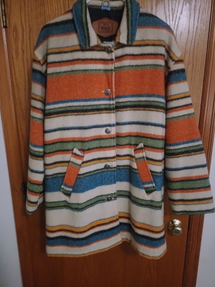 90s Woolrich Midlegth Wool Coat, Barely Worn , Smoke Free home Rare Design