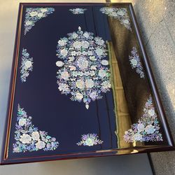 Mother of Pearl Coffee Table Decor with Lacquer Ash Wood Grape