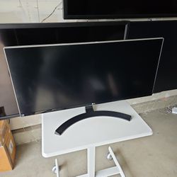 34' LG ULTRA WIDE SCREEN MONITOR W/SPEAKERS