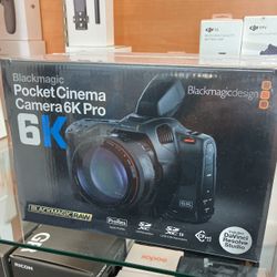 Blackmagic Design Pocket Cinema Camera 6K Pro (Canon EF)