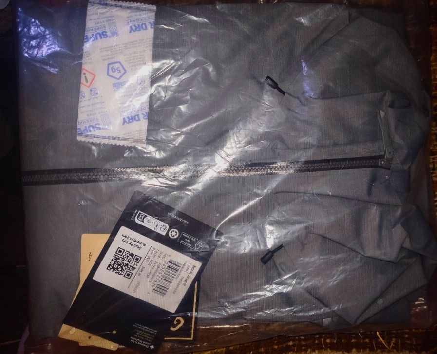 XL  Arcterx Men/Women Jacket