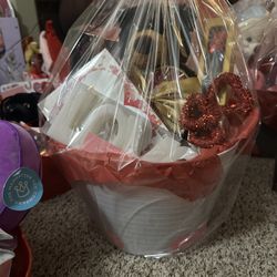 Valentine Day Baskets And Gifts 🎁 🩷