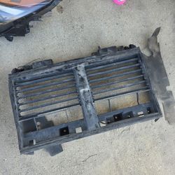 2019-2024 Ram Air Grille Shutters 