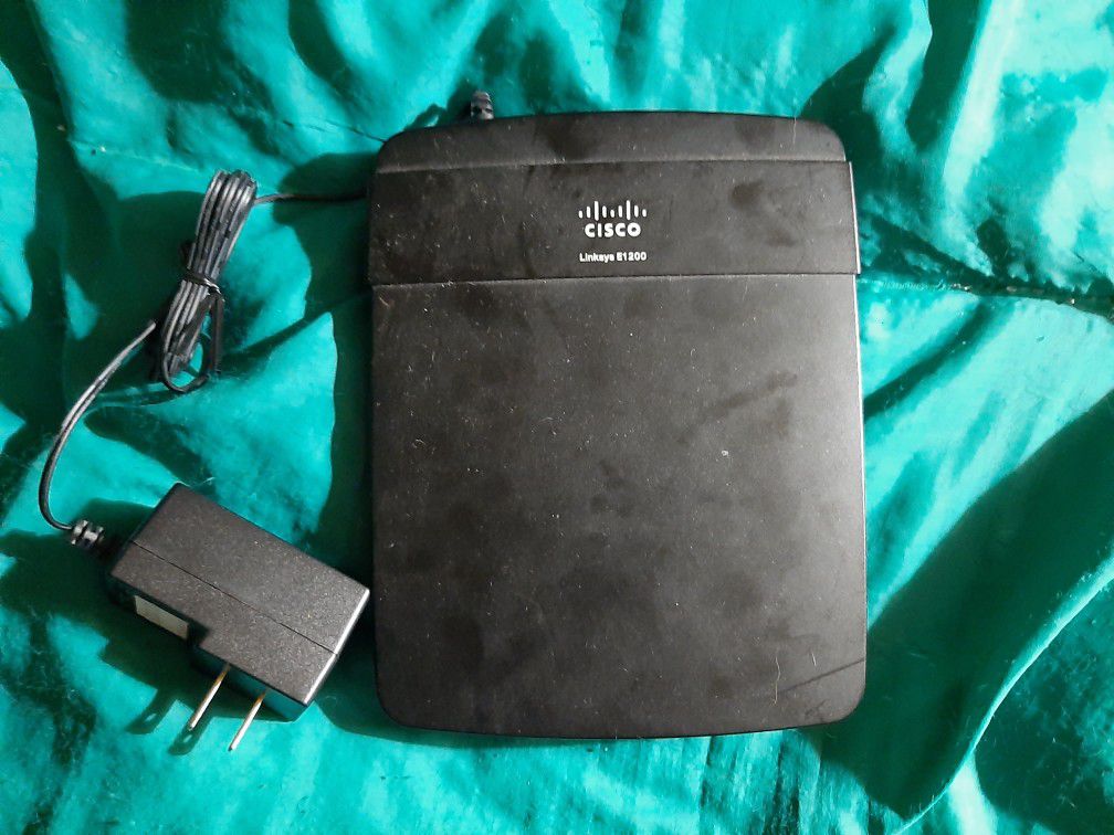 Cisco Linksys E1200 Router Used