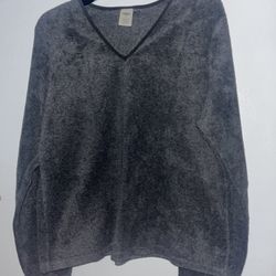 Old Navy Gray  V-neck sweater 