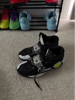 Nike KD Trey 5X size 13