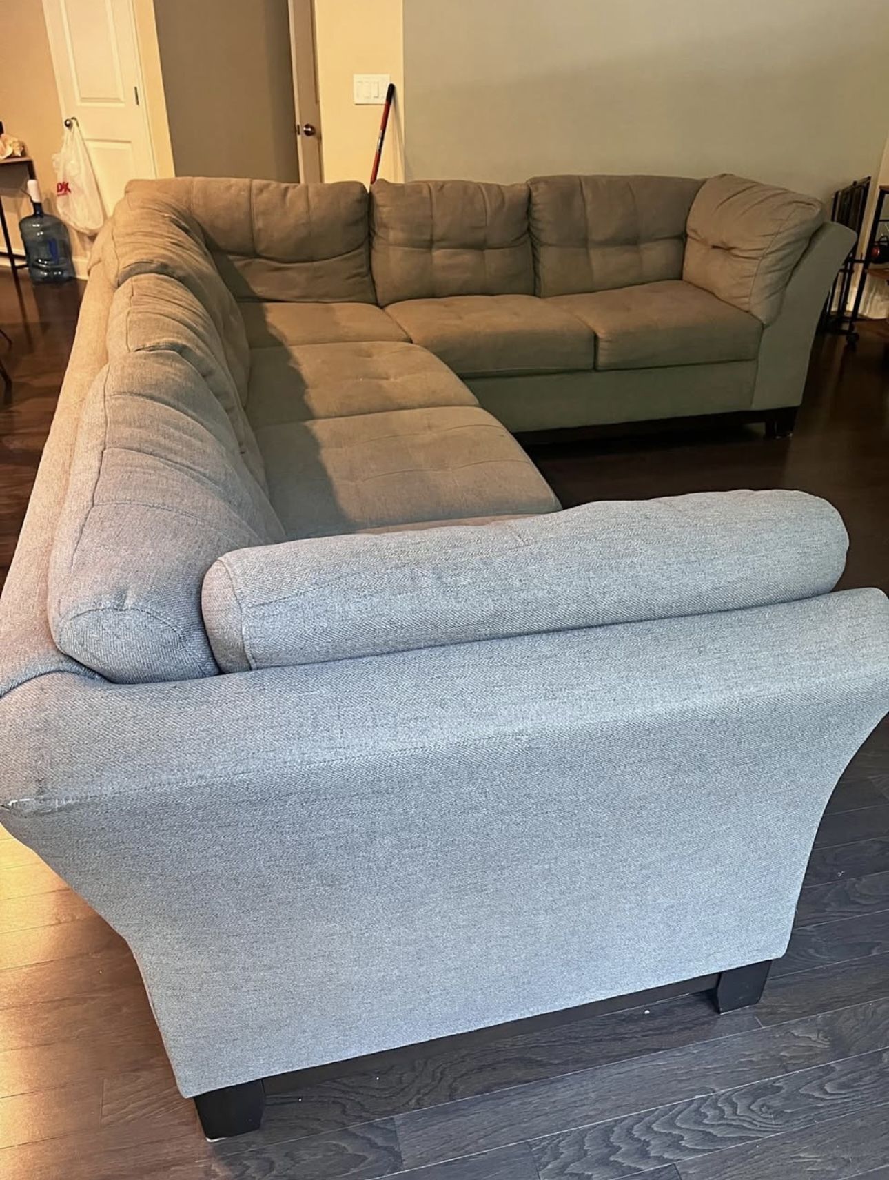 Grey Sectional With Free Delivery 🚛