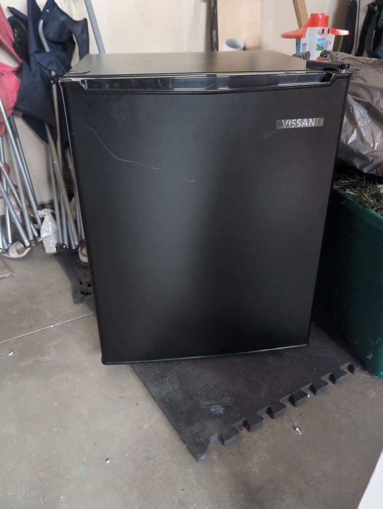 Small Fridge 