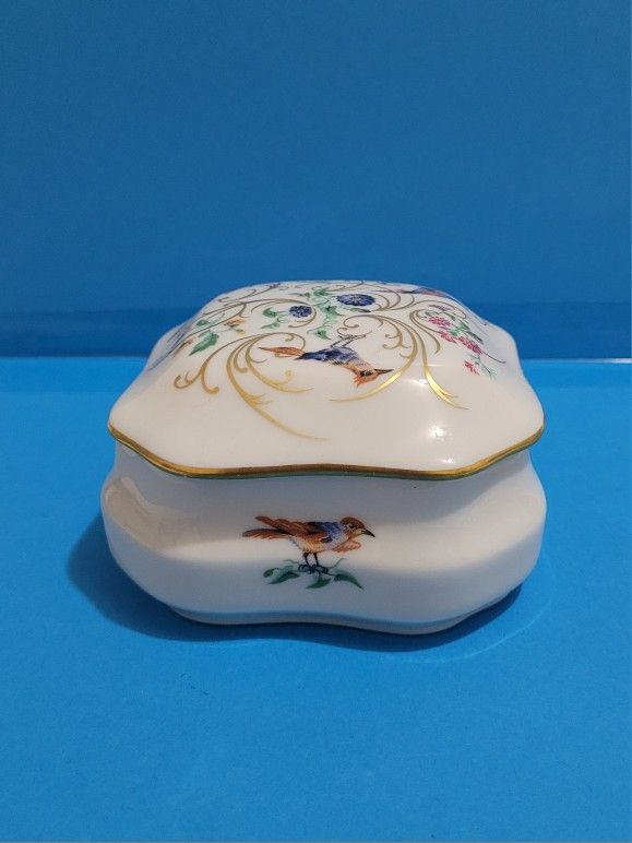 Limoges porcelain box, by Reuge, Switzerland. MUSIC SYSTEM UNINSTALLED!!!!