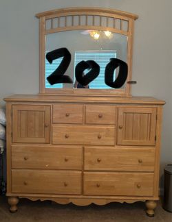 Beautiful solid wood bedroom set
