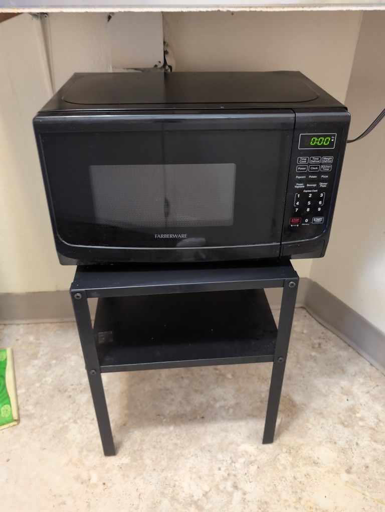 Microwave 700 Watts