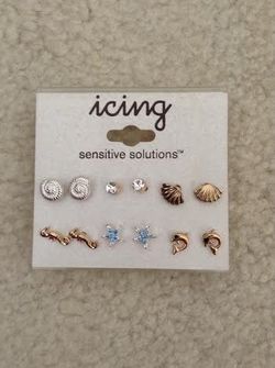 (New with tags) Underwater Themed Earrings
