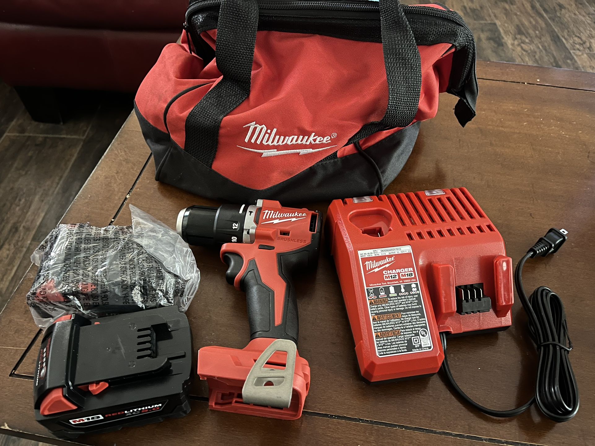 2 Battery 5.0 Charger M12M18 Drill Y Back