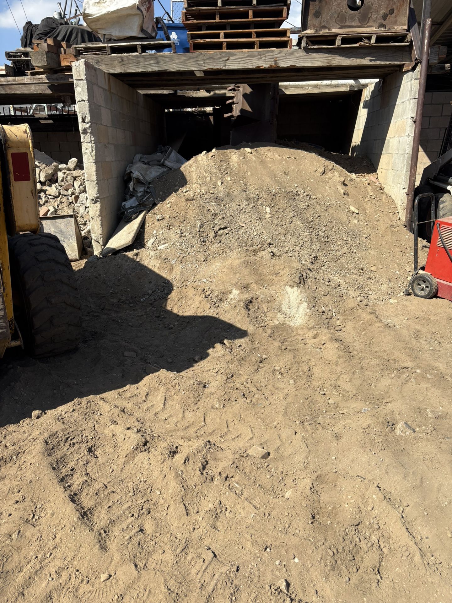 Free Dirt In Baldwin  Park