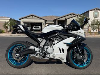 2025 CFMoto 675ss
