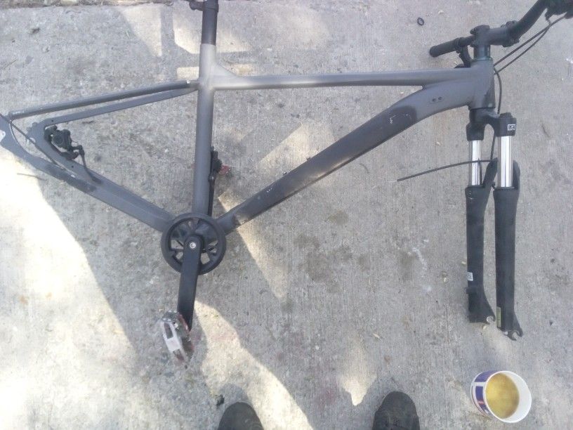 Cannondale aluminum road bike