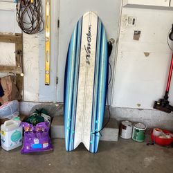 Wave storm 5’6” Surfboard 