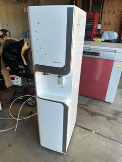Coway Ice Maker & Water Purifier + Dispenser