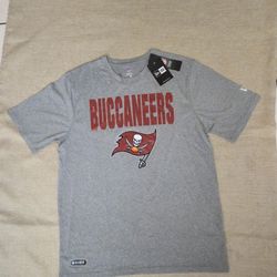 NFL Buccaneers T-Shirt. New Era Team Apparel Short Sleeve Tampa Ba Team Tee.