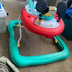Mickey Mouse Price 15$.  Pick Up.  E.  72.    and.  Grandview. E.   Tacoma 