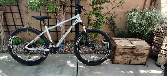 Giant brand Liv Tempt 2 Mountain bike