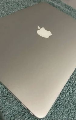 Apple MacBook Air Mint Condition