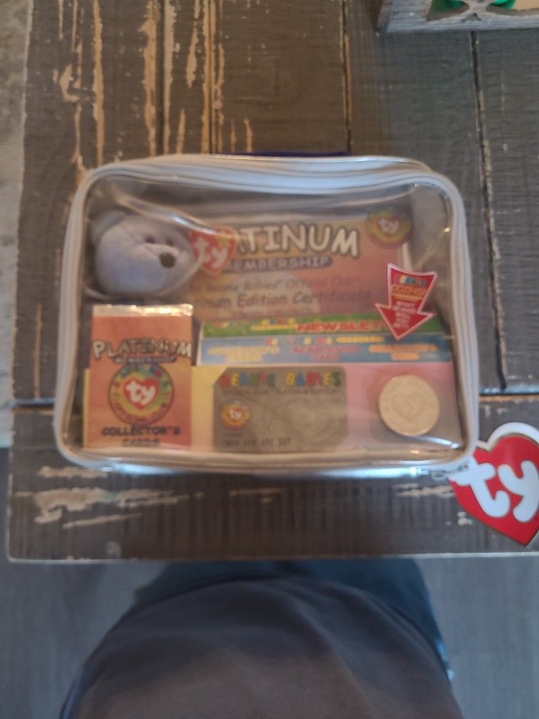 Un-opened Platinum Membership Beanie Babies (1999)