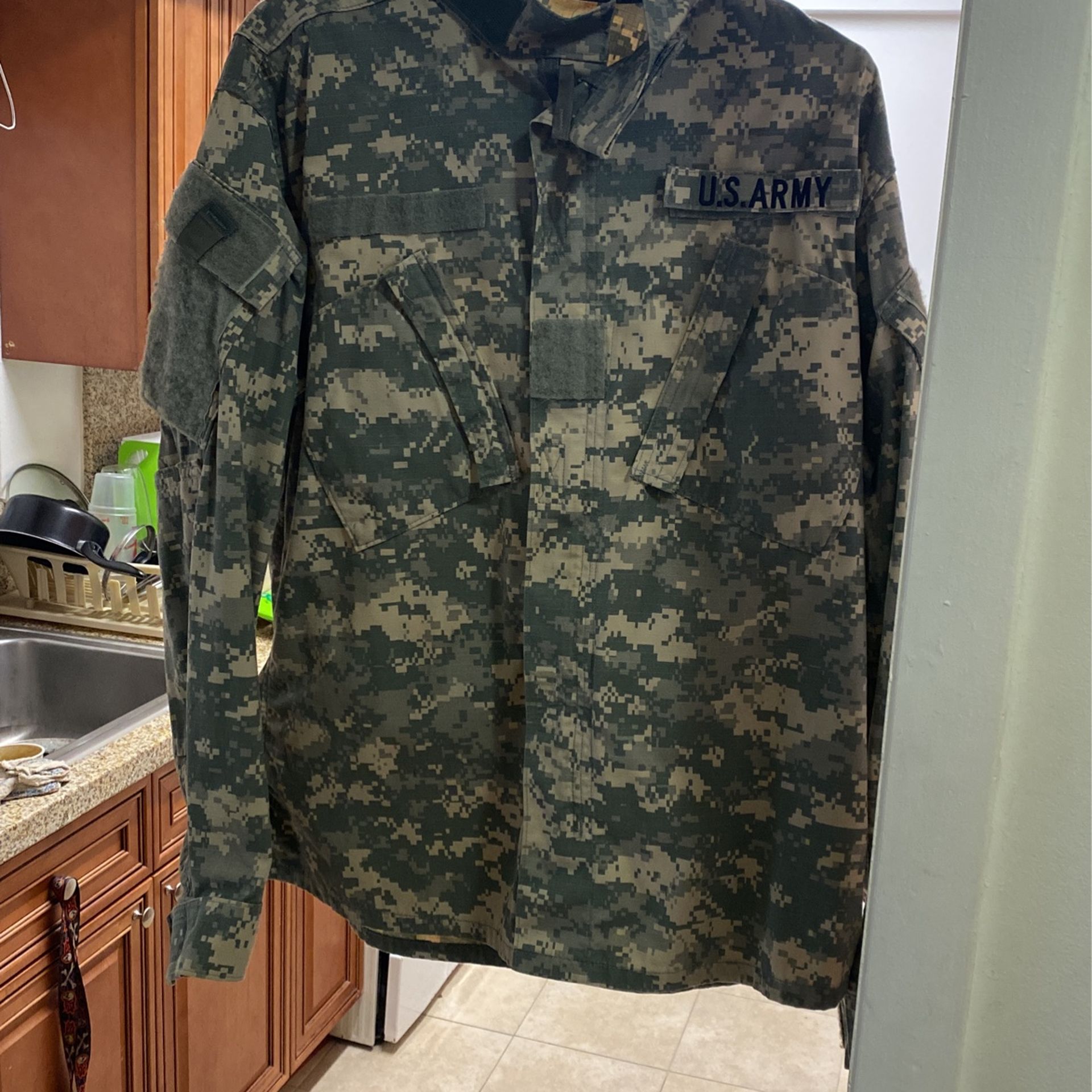 US Army Camo Long Sleeve Shirt