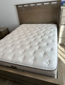Queen Bed + Mattress + Box