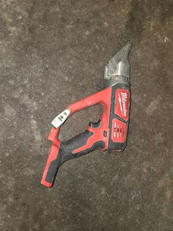 Milwaukee Cordless Metal Shear Tool