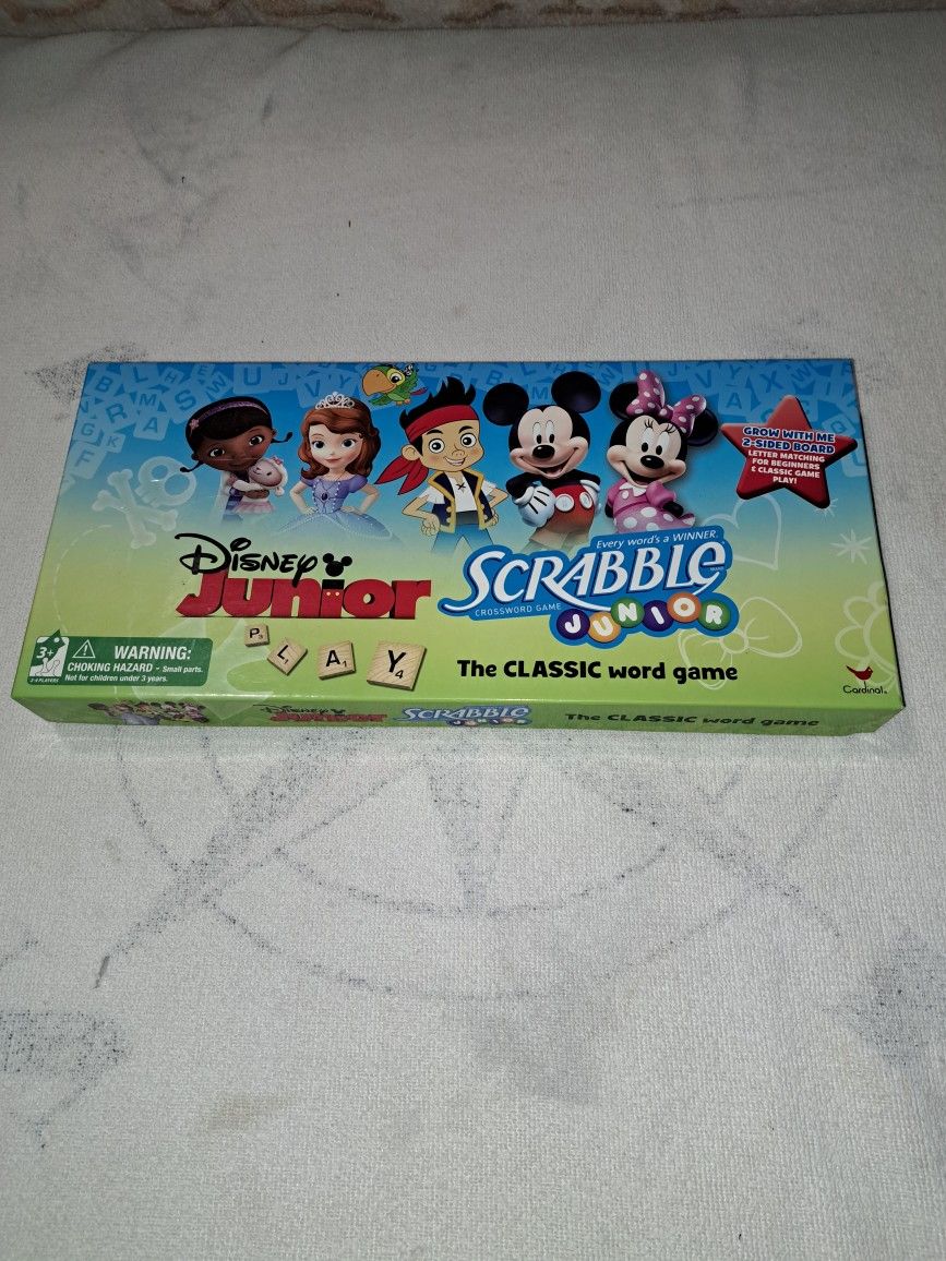Disney Jr. Scrabble Jr. Crossword Board Game In Excellent New Condition (Is Complete Nothing Missing)