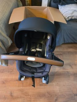 Evenflo Shyft DualRide Travel system with carryall storage