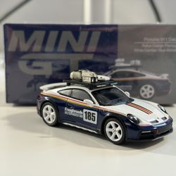 Mini GT Porsche 911 Dakar Rally