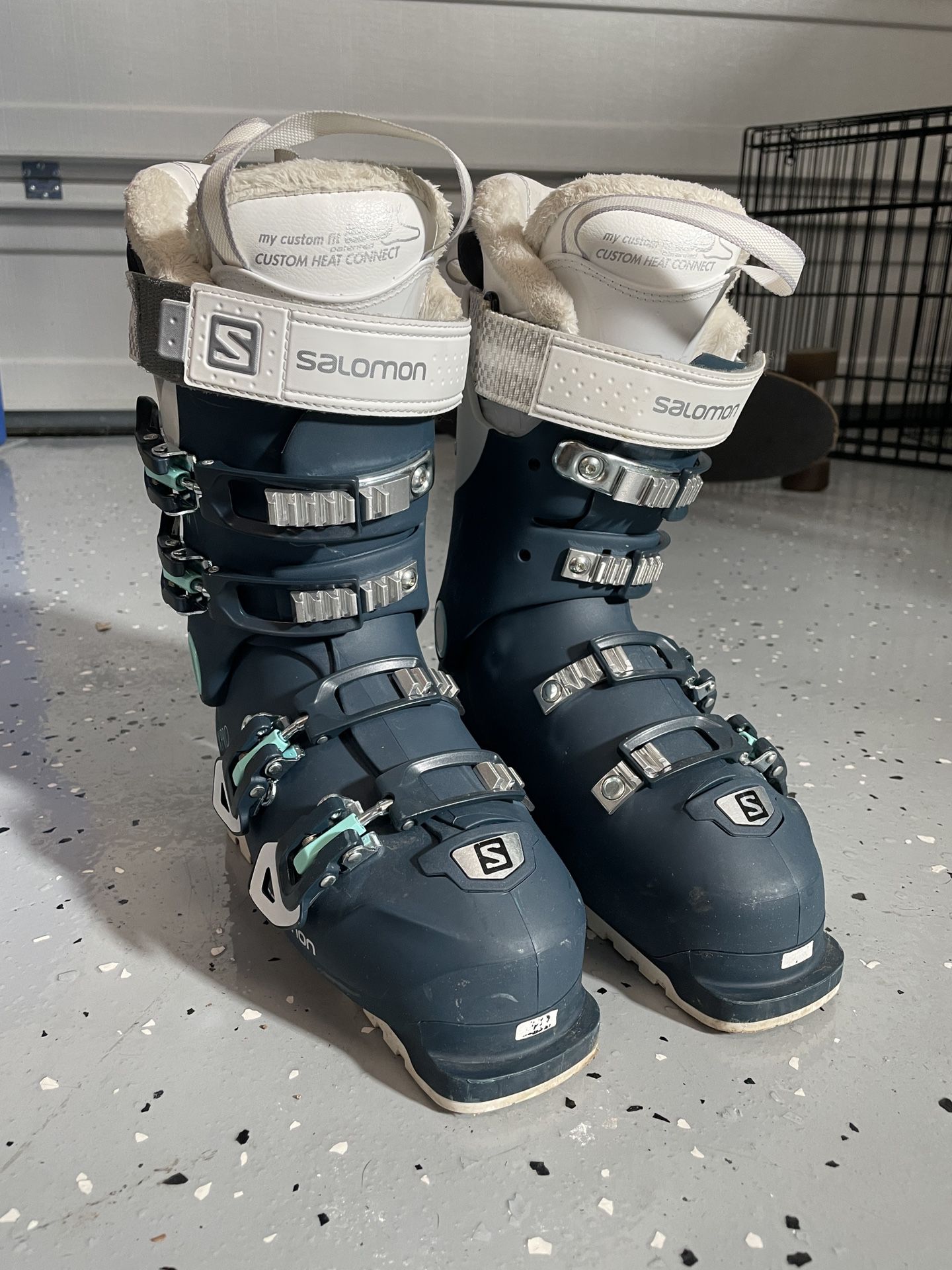AVAILABLE! Salomon Ski Boots Women XPRO/S