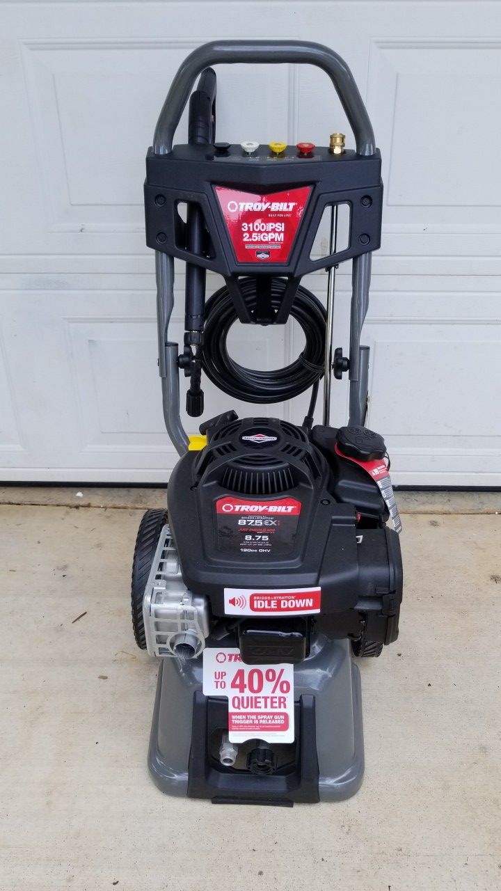 BRAND NEW Troy-Bilt 3100-PSI 2.5-GPM Cold Water Gas Pressure Washer CARB