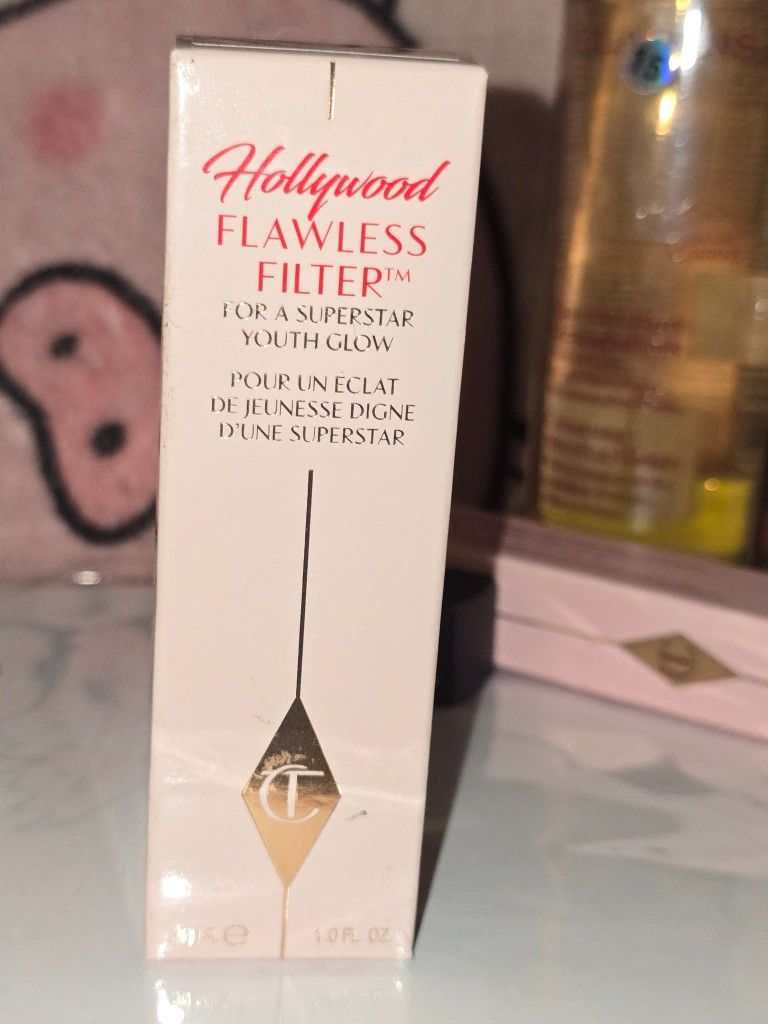 Charlotte Tilbury Hollywood Flawless Filter Foundation